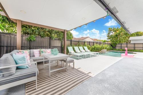 Flamingo Beach Resort- Htd Pool, 5 Bedrooms, Game Room, Baby Items , BBQ photo 12