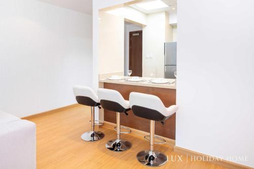 Koupelna v ubytování LUX The Orra Marina View Suite