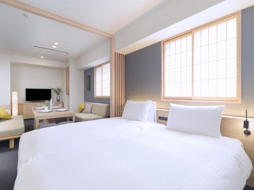Televisyen dan/atau pusat hiburan di MIMARU Tokyo Akasaka