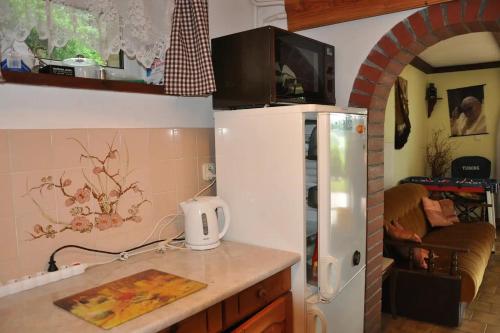 Dapur atau dapur kecil di Dom nad Jeziorem Raduńskim w Chmielnie!