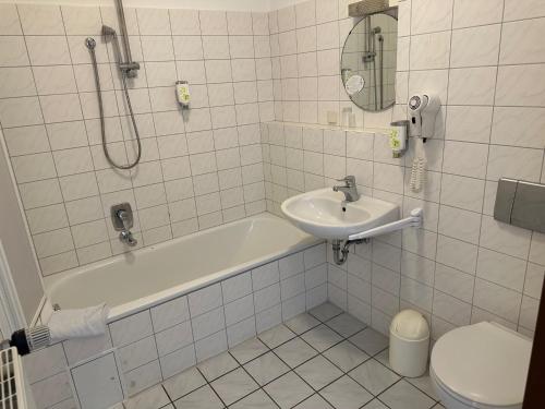 Hotel am Stimbergparkにあるバスルーム