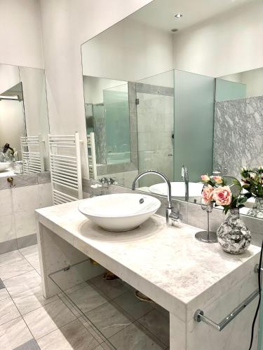 Sisi Apartment 103 m2