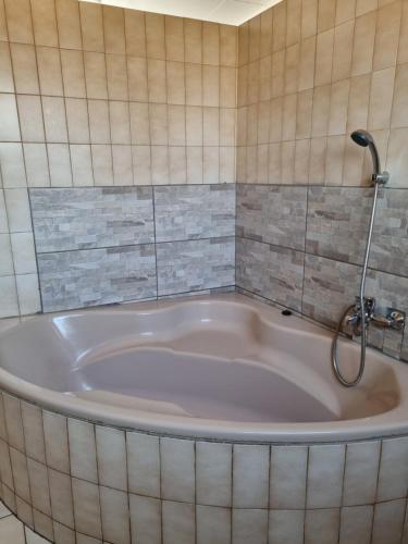 Ένα μπάνιο στο Ethen Guesthouse