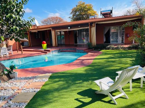 Πισίνα στο ή κοντά στο Ethen Guesthouse