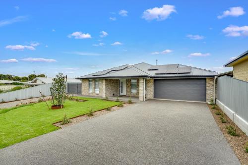 Gallery image of 14 Chibnall St Port Elliot in Port Elliot