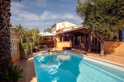 Villa type tropezienne 300m plage