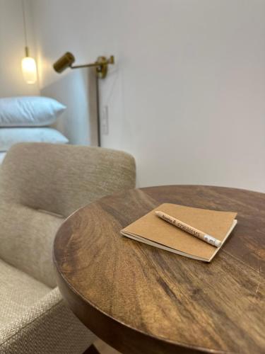 Ein Sitzbereich in der Unterkunft Le cap dagde