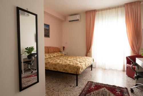 Vomero Room