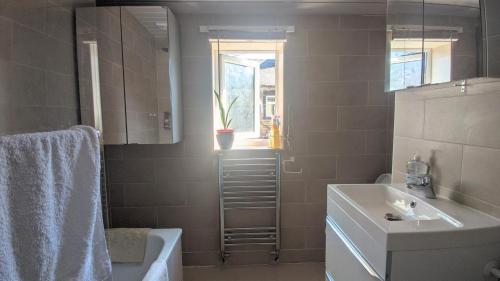 Phòng tắm tại Modern holiday let in Skipton, North Yorkshire