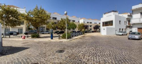 Apartment in the center of Tavira with swimming pool and garage