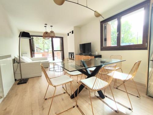 CHECK-IN CASAS Mala de Anciles