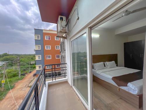 Balcony o terrace sa Hotel Elite by Agira- Spacious Apartments with Balcony