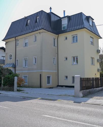 Budova, kde se apartmán nachází