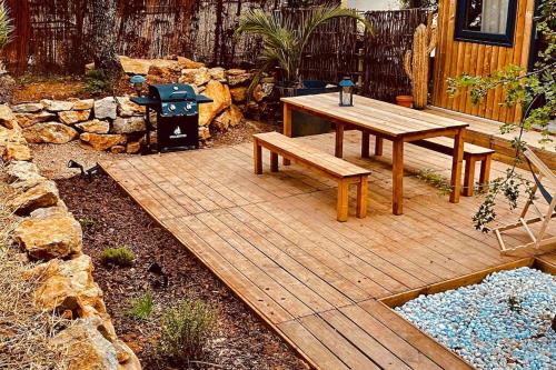 Κήπος έξω από το Tiny LiLouMaCa Cœur Ste Baume