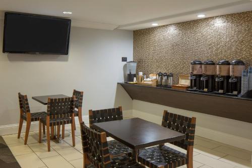 Four Points by Sheraton Orlando International Drive Image
