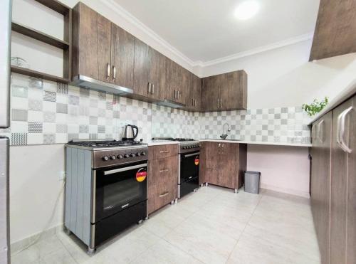 Η κουζίνα ή μικρή κουζίνα στο Elgabi Hotel Kobuleti