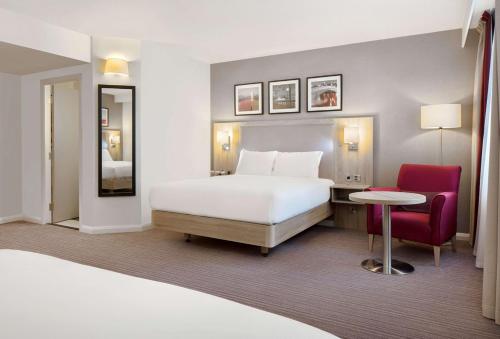 Hilton Garden Inn Dublin City Centre Image