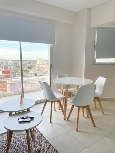 Un lugar para sentarse en Saavedra 118 6F by depptö