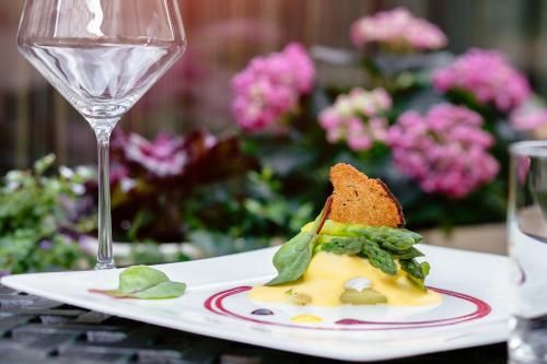 Essen im Hotel oder in der Nähe