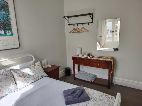 Katil atau katil-katil dalam bilik di Fremantle Bed & Breakfast