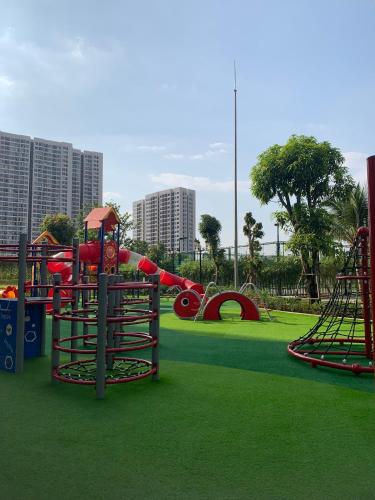 Ο χώρος παιχνιδιού για παιδιά στο Lahomestay 2PN Tiện Nghi tại S10