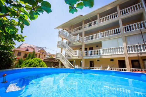 Piscina en o cerca de Guest House Yana