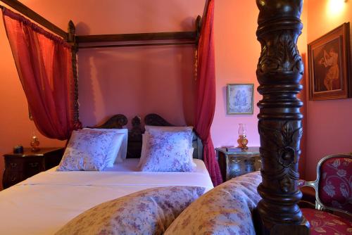 Una cama o camas en una habitación de Melitta Villa