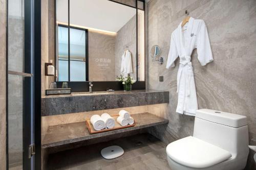 Un baño de EVEN Hotel Shenzhen Nanshan by IHG