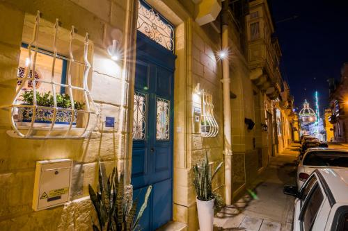 Gambar di galeri bagi Ta' Ġilard - Lovely Renovated Holiday Home di Żabbar