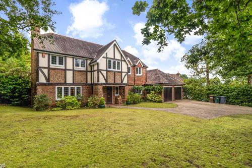 Gallery image of Pass the Keys Ashdown Forest retreat a spacious stylish house in Crowborough