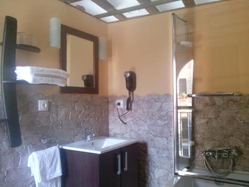 Koupelna v ubytování Hostal Suetxe