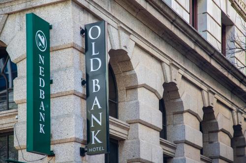 Sijil, anugerah, tanda atau dokumen lain yang dipamerkan di Old Bank Hotel - Lion Roars Hotels & Lodges