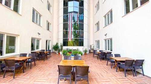 Sirin Residenceにあるレストランまたは飲食店