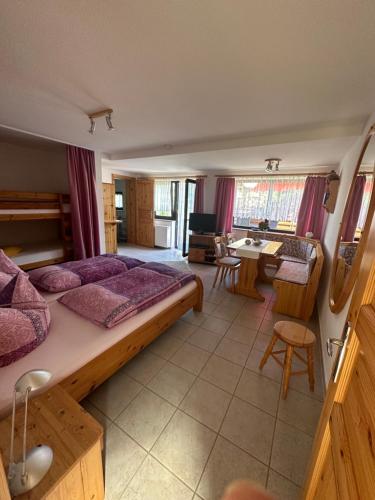 Postel nebo postele na pokoji v ubytování Ferienhaus Kranich