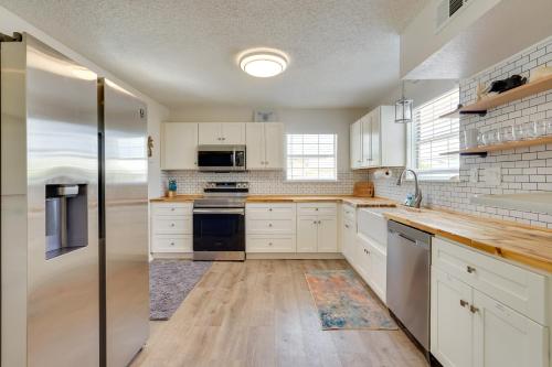 Walk to Beach: 3BR w/ Fire Pit & Plenty of Parking photo 10