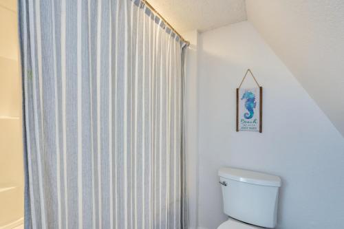 Walk to Beach: 3BR w/ Fire Pit & Plenty of Parking photo 19
