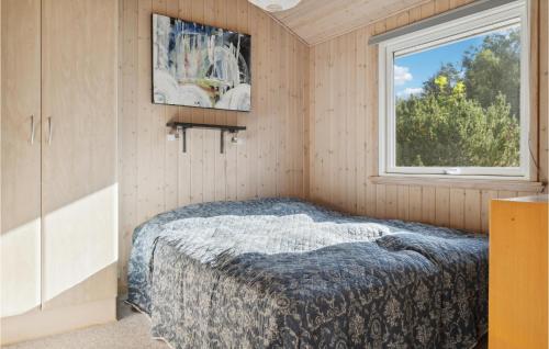 Postel nebo postele na pokoji v ubytování 3 Bedroom Gorgeous Home In Ebeltoft