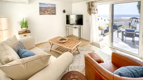 Zdjęcie z galerii obiektu Very private luxury1 bed Casita 5 minutes walk to Marina w mieście Puerto Calero