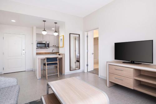 Η κουζίνα ή μικρή κουζίνα στο Homewood Suites by Hilton Columbia, SC