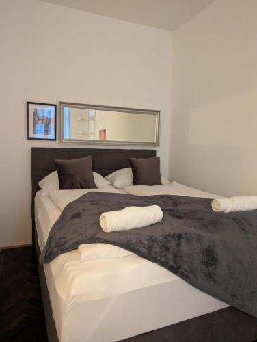 Big CityApartment 19