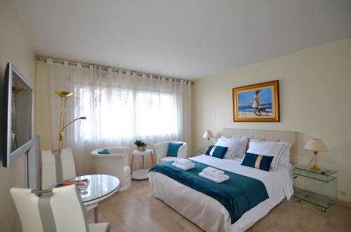 Studio Cannes Gray d'Albion