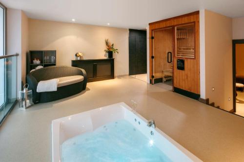 Postel nebo postele na pokoji v ubytování DoubleTree by Hilton Chester