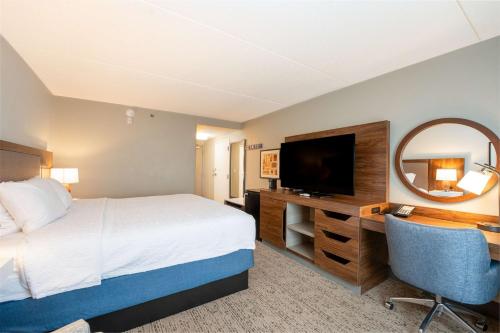 Hampton Inn & Suites Memphis East Image