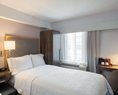 Hampton Inn Madison Square Garden Image
