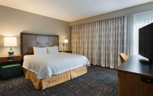 Hampton Inn & Suites Charlotte/Pineville Image