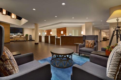 Embassy Suites by Hilton Austin Downtown South Congress Image
