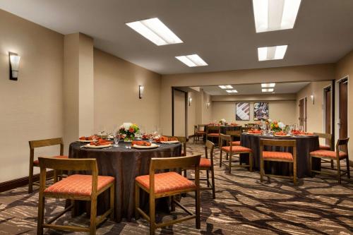 Embassy Suites by Hilton Austin Downtown South Congress Image