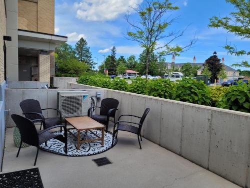 Μπαλκόνι ή βεράντα στο Red Drive at the Elegant Grand Traverse Commons