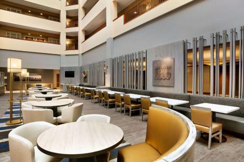 Embassy Suites Dallas - DFW Airport North Image