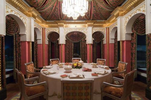 Waldorf Astoria Jeddah - Qasr Al Sharqにあるシーティングエリア